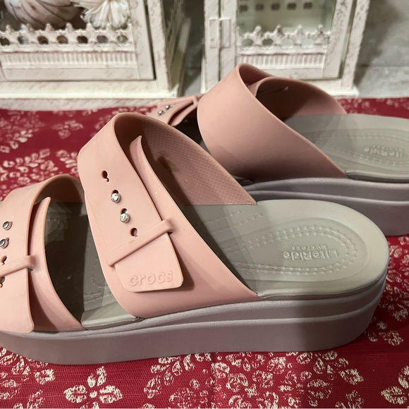 Crocs Women's Pink Sandals size 7 - Picture 4 of 7